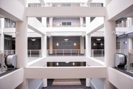 Cozysuites - 2Br With Direct Skybridge Access #1 Indianapolis Exterior foto