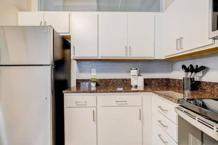Cozysuites - 2Br With Direct Skybridge Access #1 Indianapolis Exterior foto